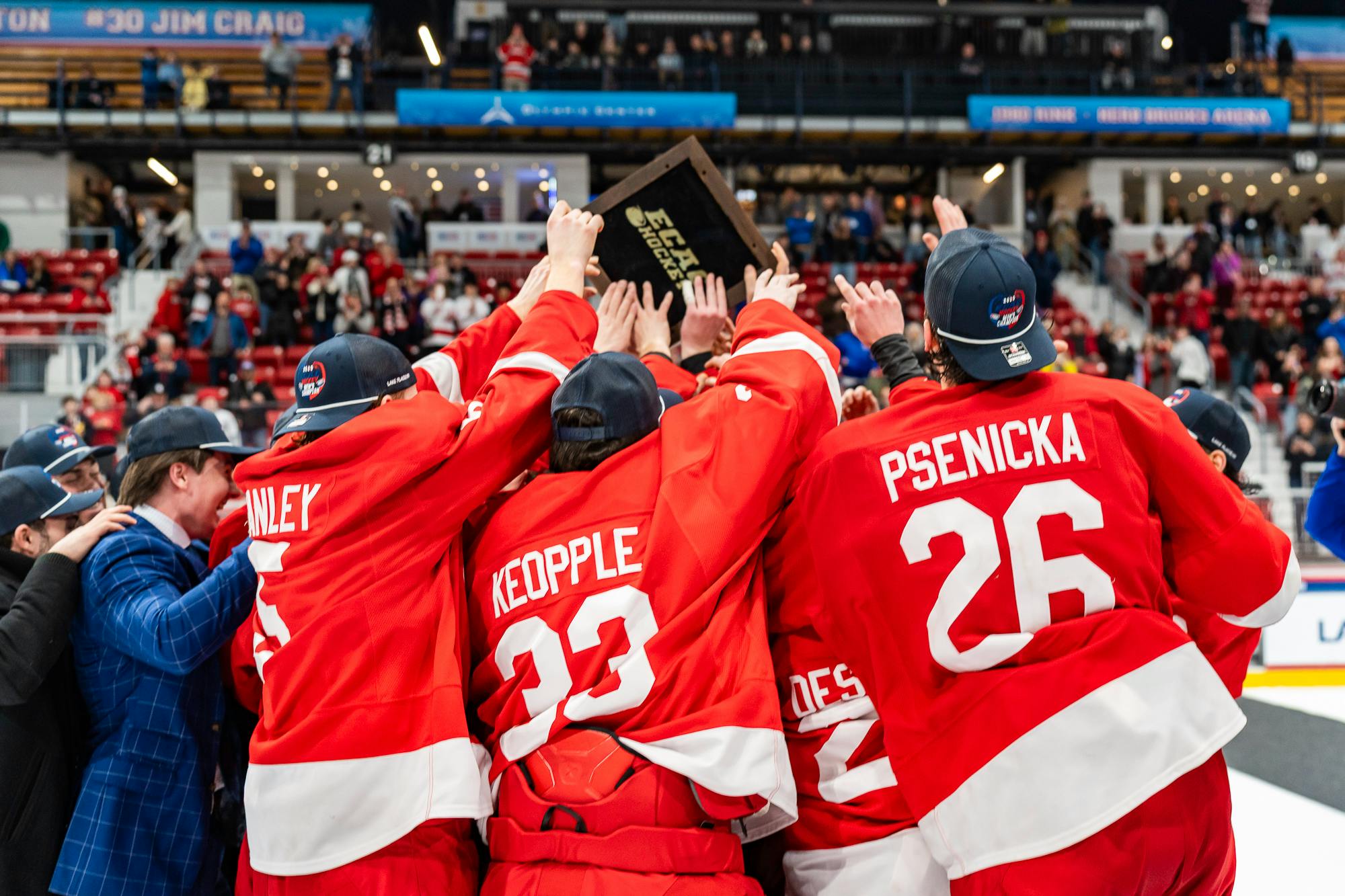 NCAAs Notebook: Men’s Hockey Faces Michigan State in Toledo, Ohio Regional Semifinal