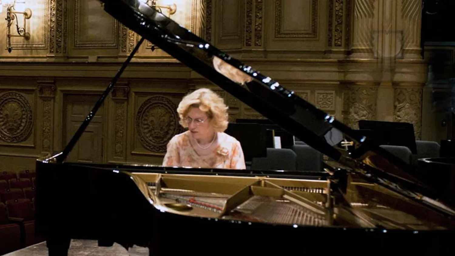 sara_buechner_home_image_1_5318