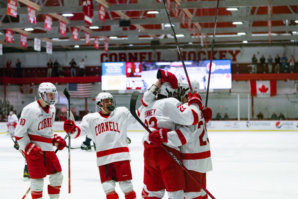 Mens-Hockey-vs-Yale-15