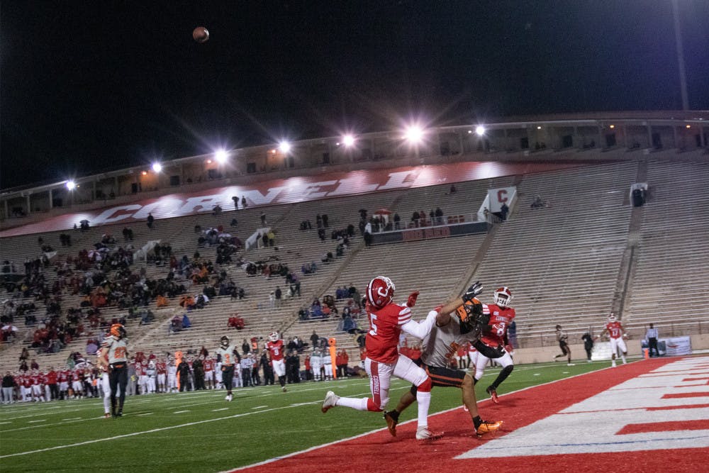 Pg-8-Fall-Sports-by-Jason-Wu-Assistant-Photo-Editor