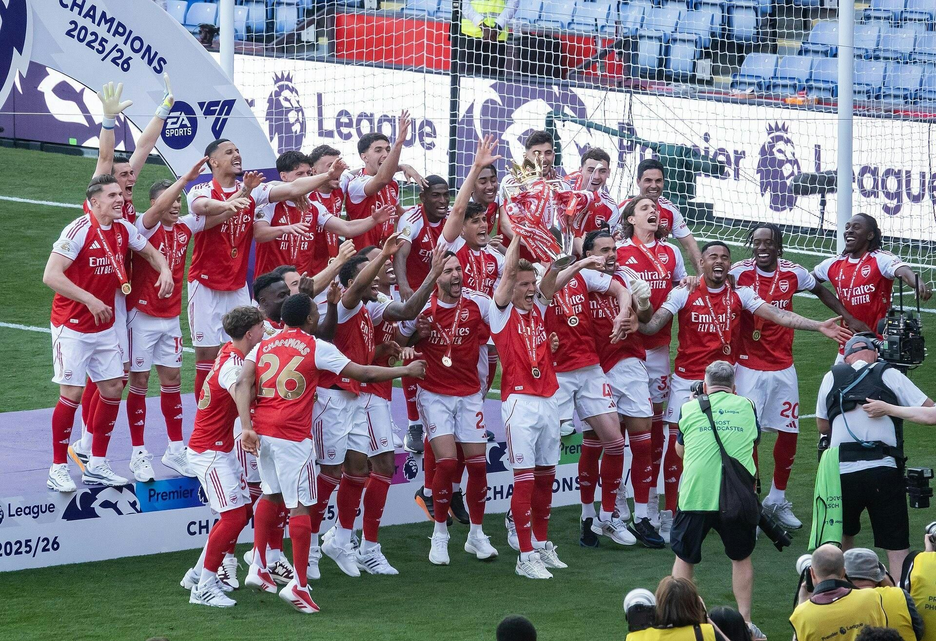 1_arsenal_crystal_palace_epl_champions_2026.jpg