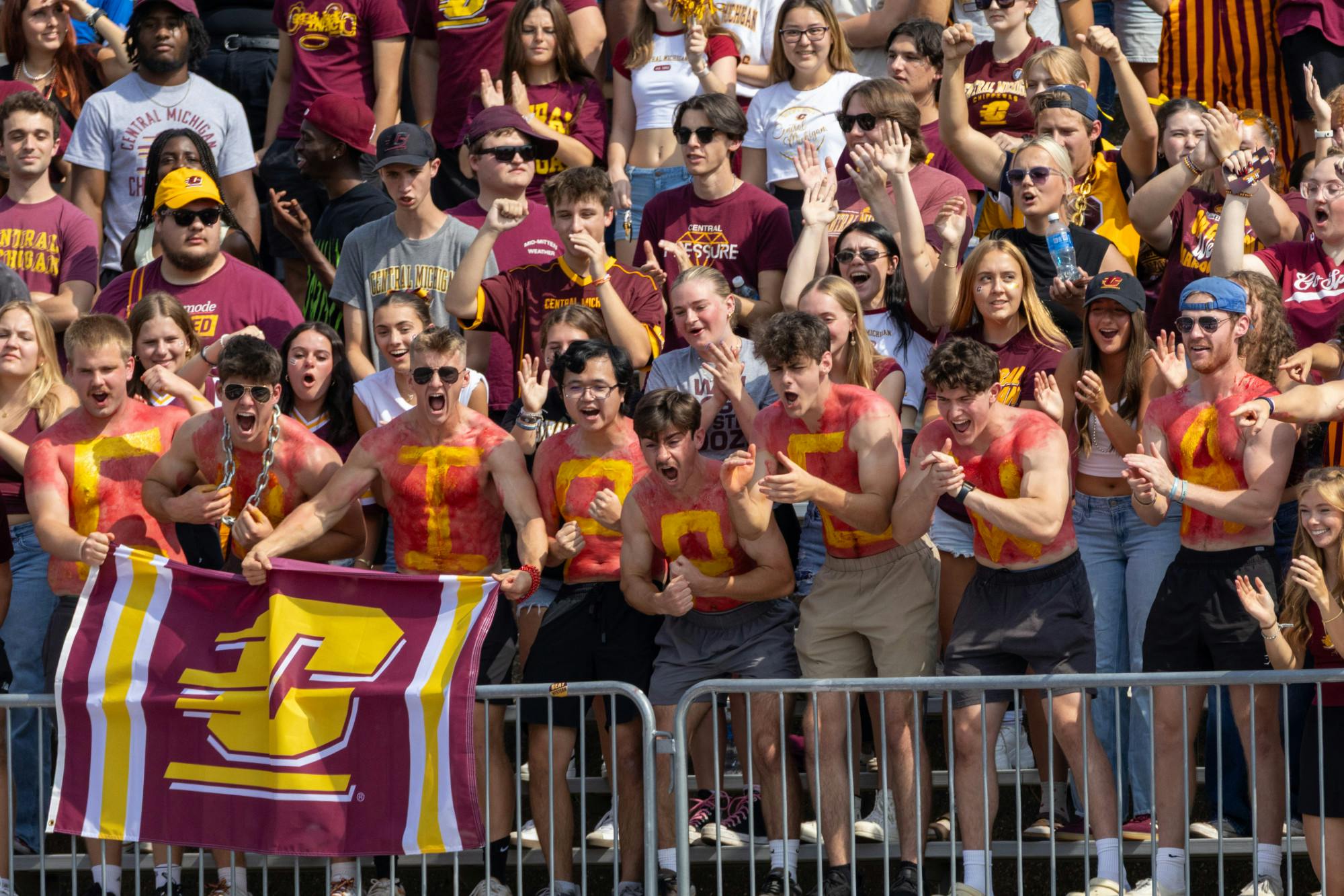 d_photo_FootballvsWagner_feature_09-20-25_-2.jpg