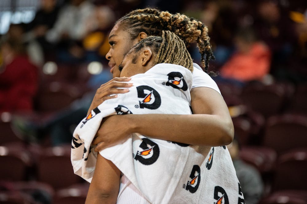 d-womensbballvsakron-photo-3-9-2024-04