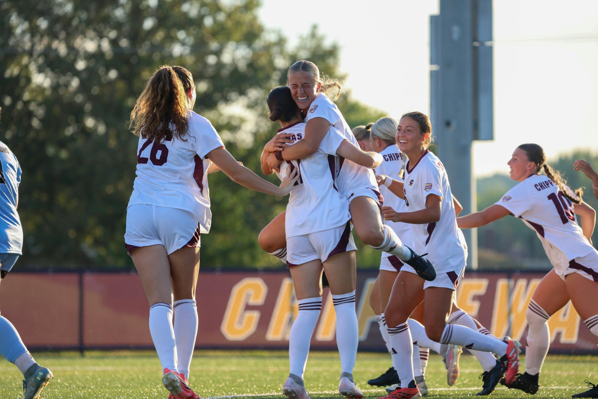 Soccer blows out Purdue Fort Wayne in home opener