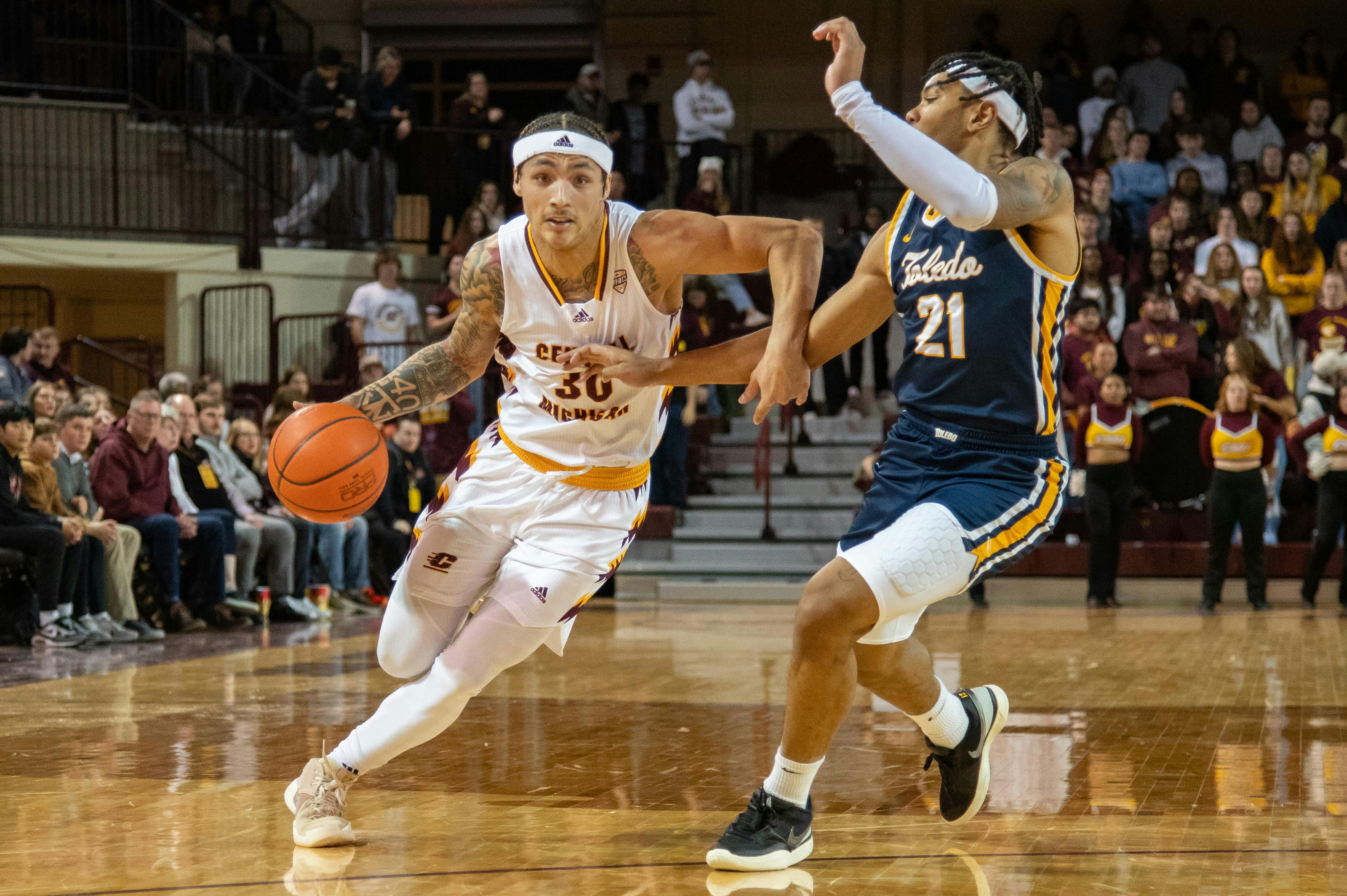 Central Michigan Life - CMU Men's Basketball Use Stellar Defense In Win ...