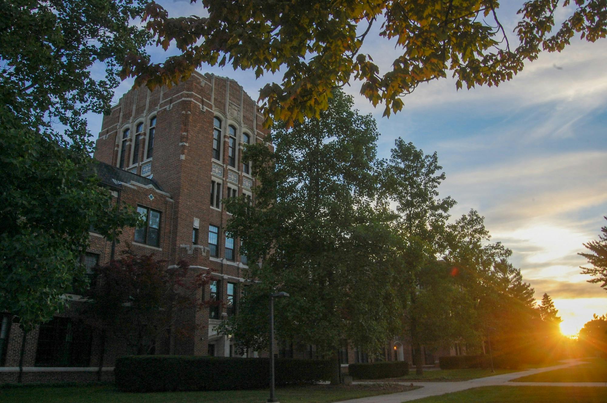 d_WarrinerHall_09292022_photo