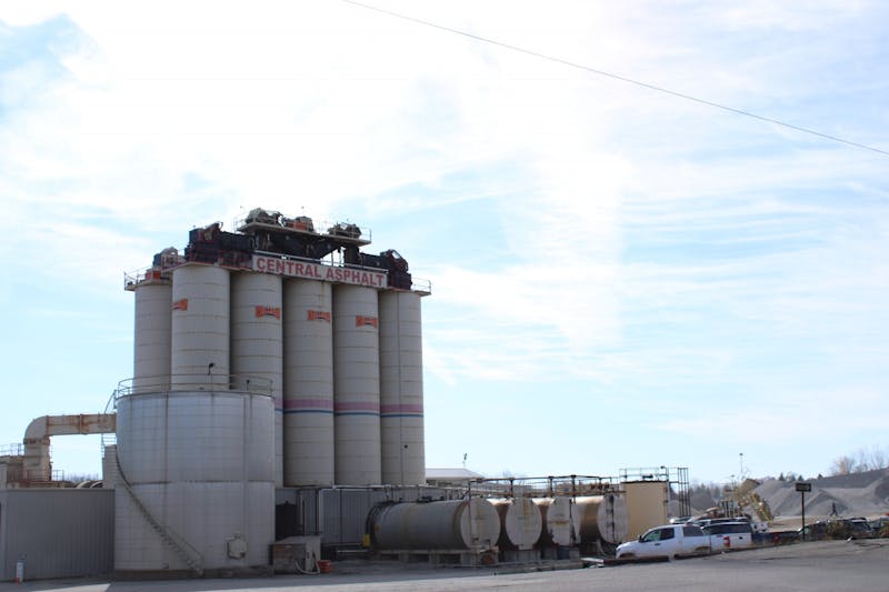 central-michigan-life-is-asphalt-odor-you-smell-toxic