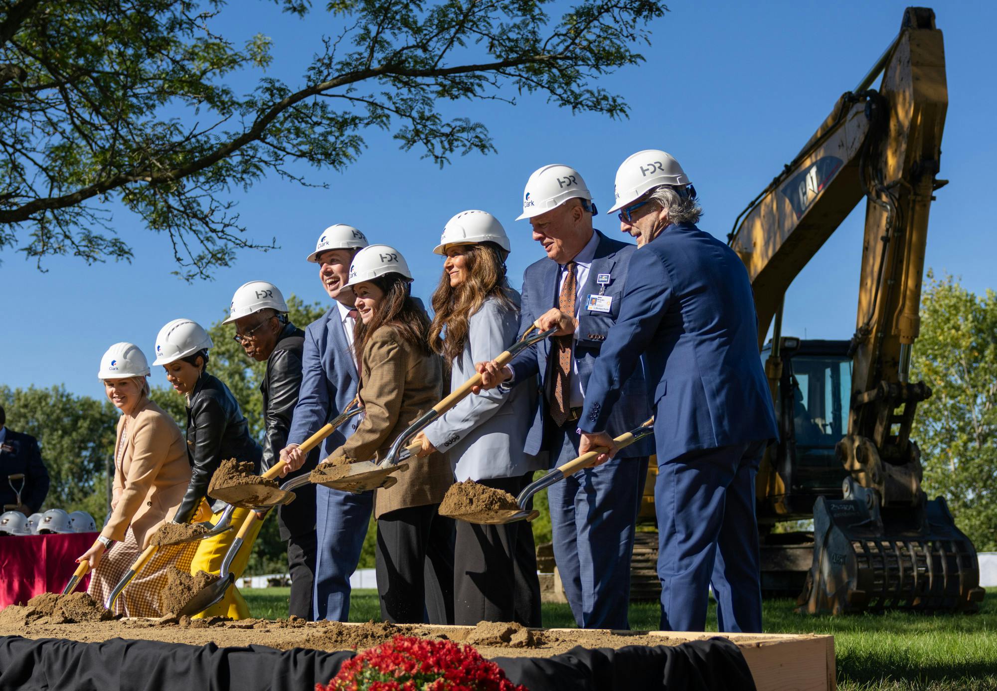 d_cmedgroundbreaking_photo_092226-1
