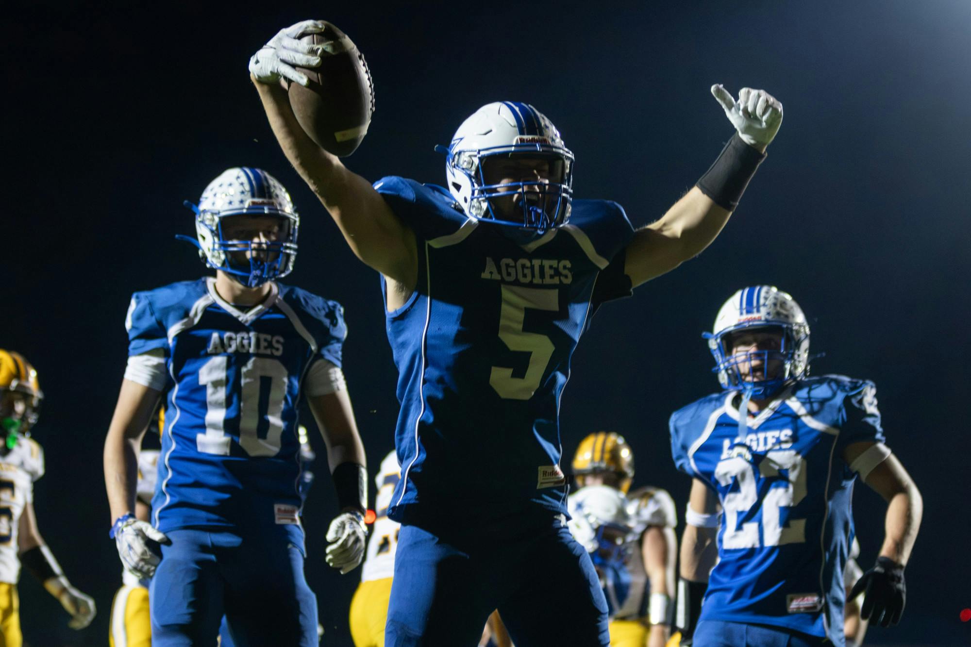 d_hsfootball_bealcityvsithaca_photo_10-23-26_5.jpg