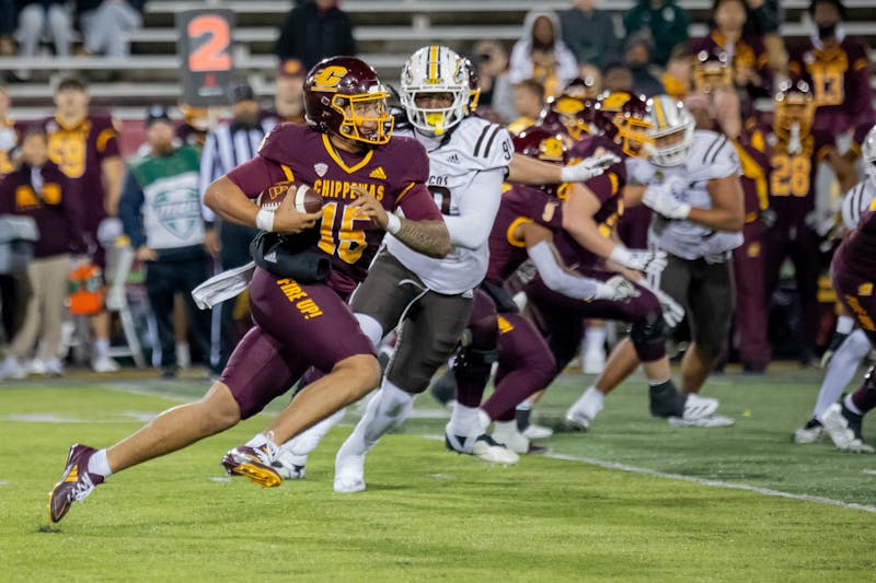 Football vs. Western Michigan Action