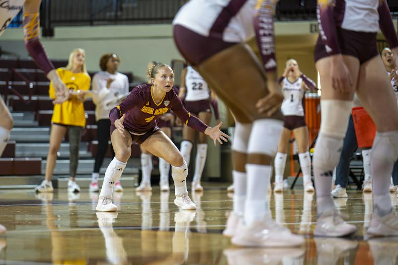 Volleyball drops to Eastern Michigan