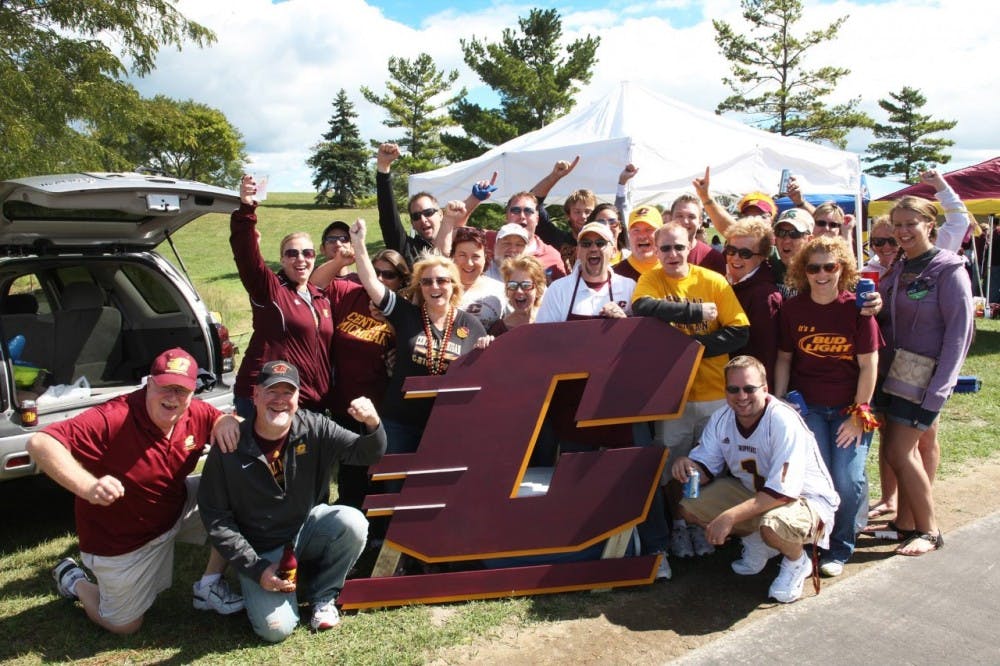 Central Michigan Life Alumni coming home CMU alumni gather to