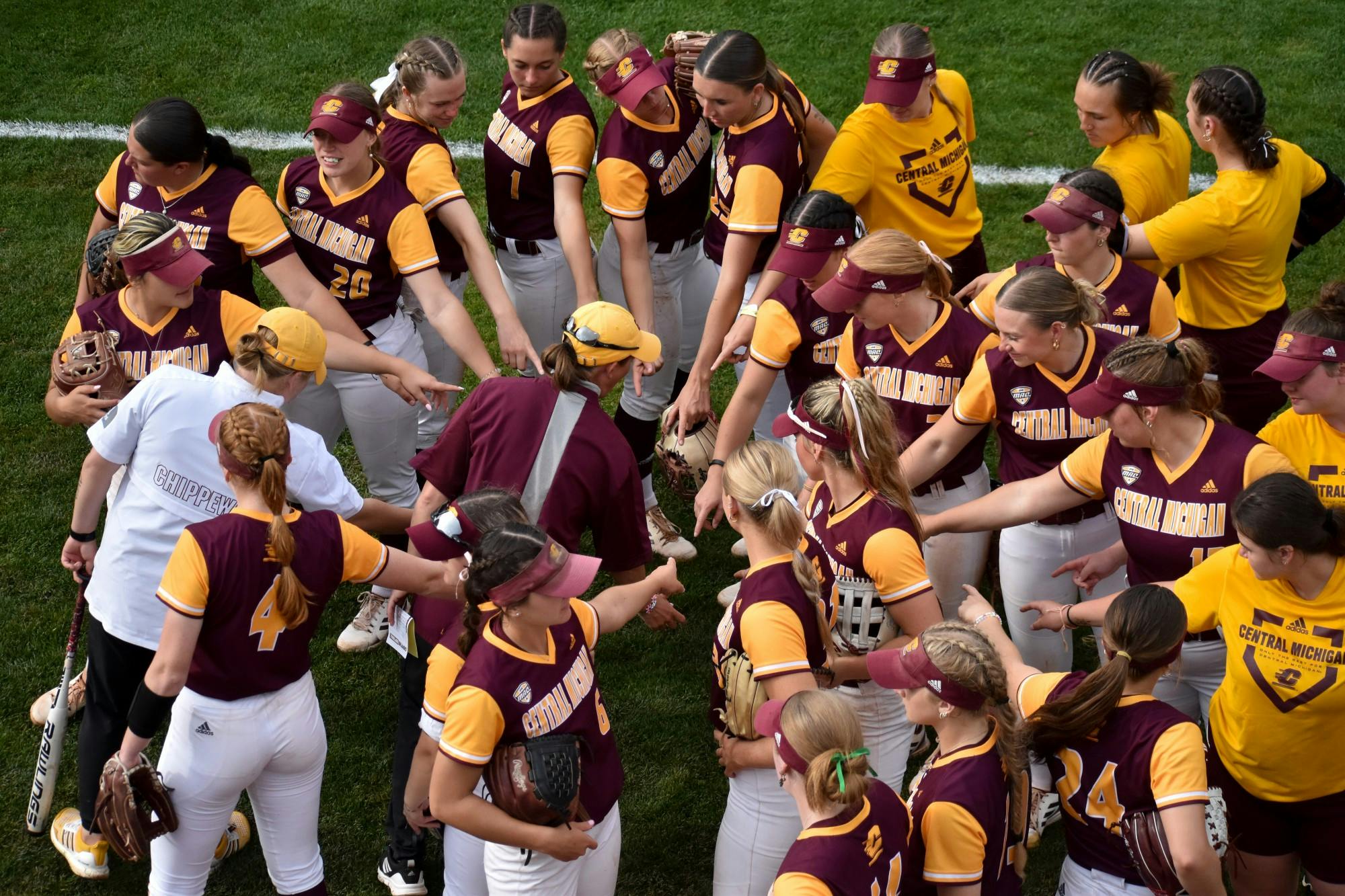 Central Michigan Life - ‘We Play Hard, We Play For Each Other’: CMU ...