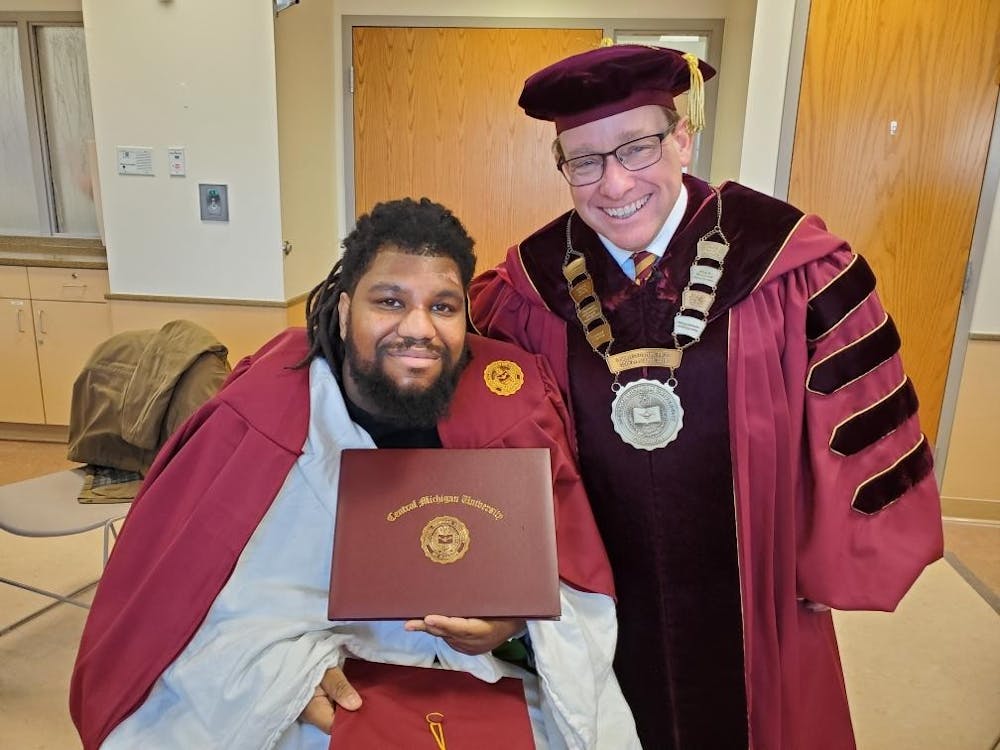 bob-davies-walter-tufts-hospital-graduation
