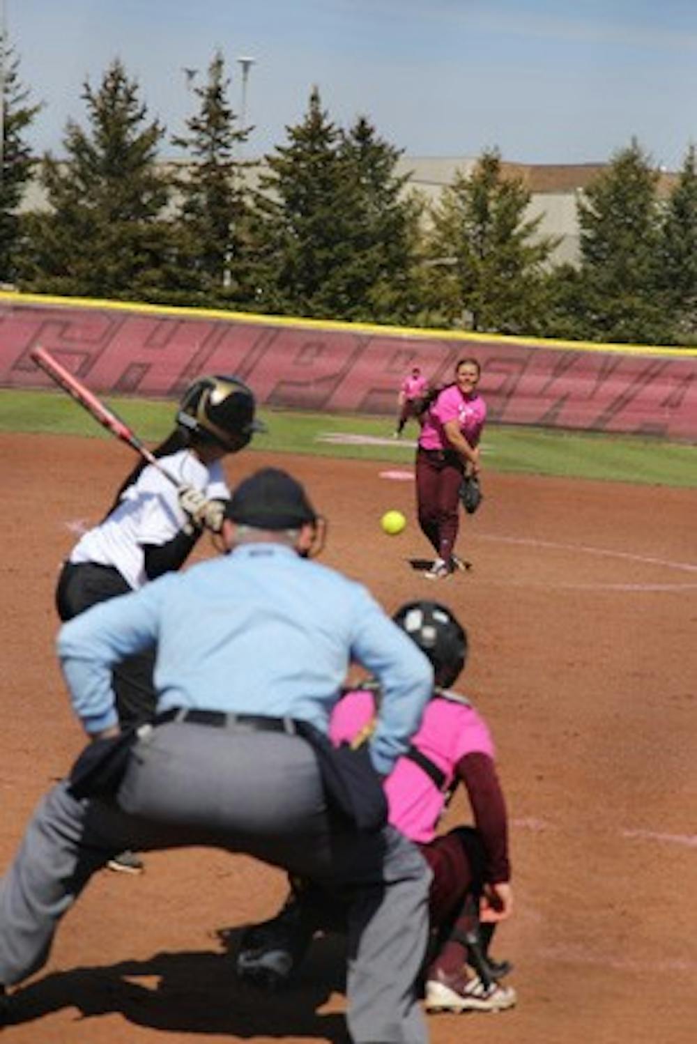 gc-softballvswmu142