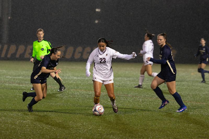 Soccer loses rain soaked contest against Akron