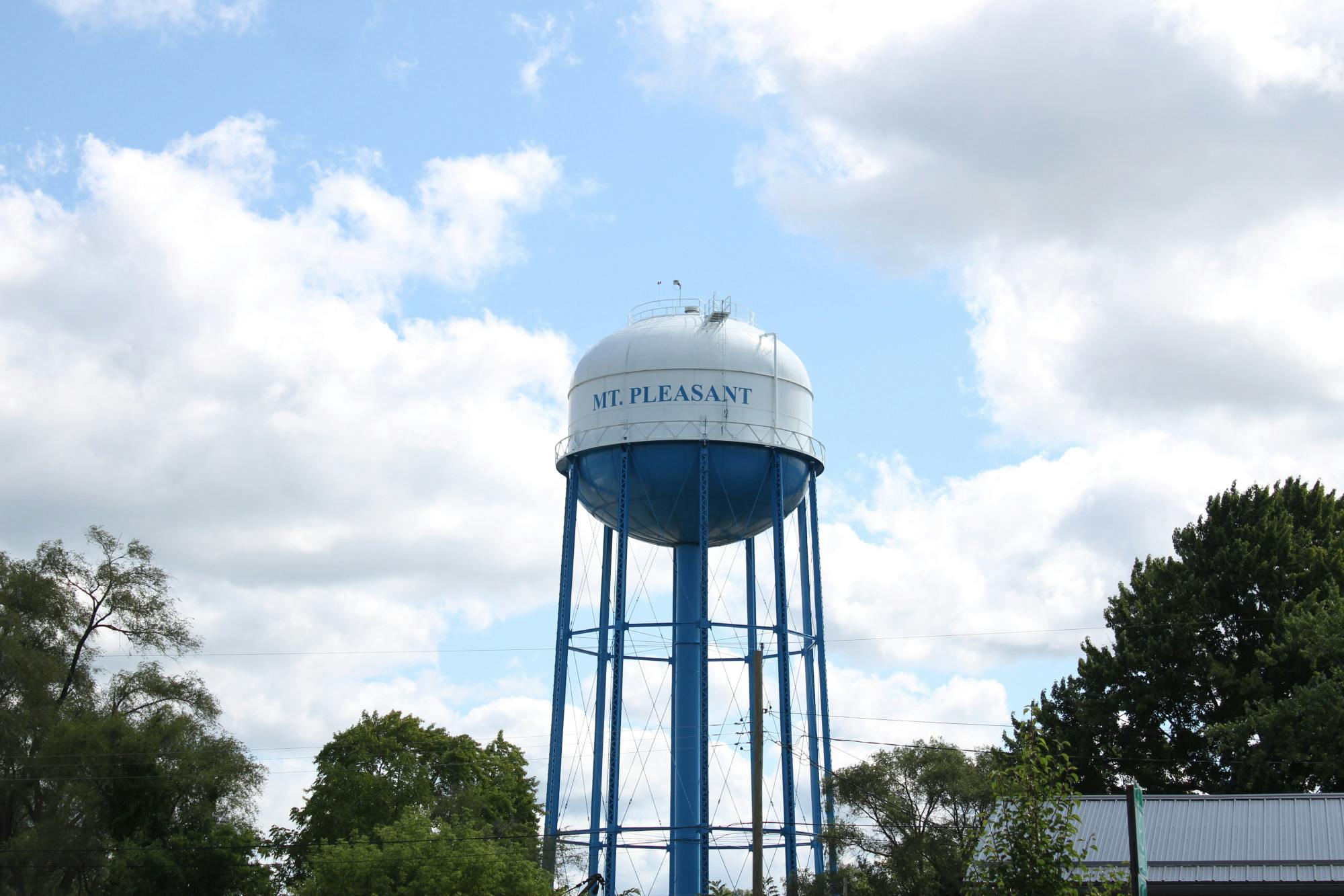 mount pleasant water tower.JPG