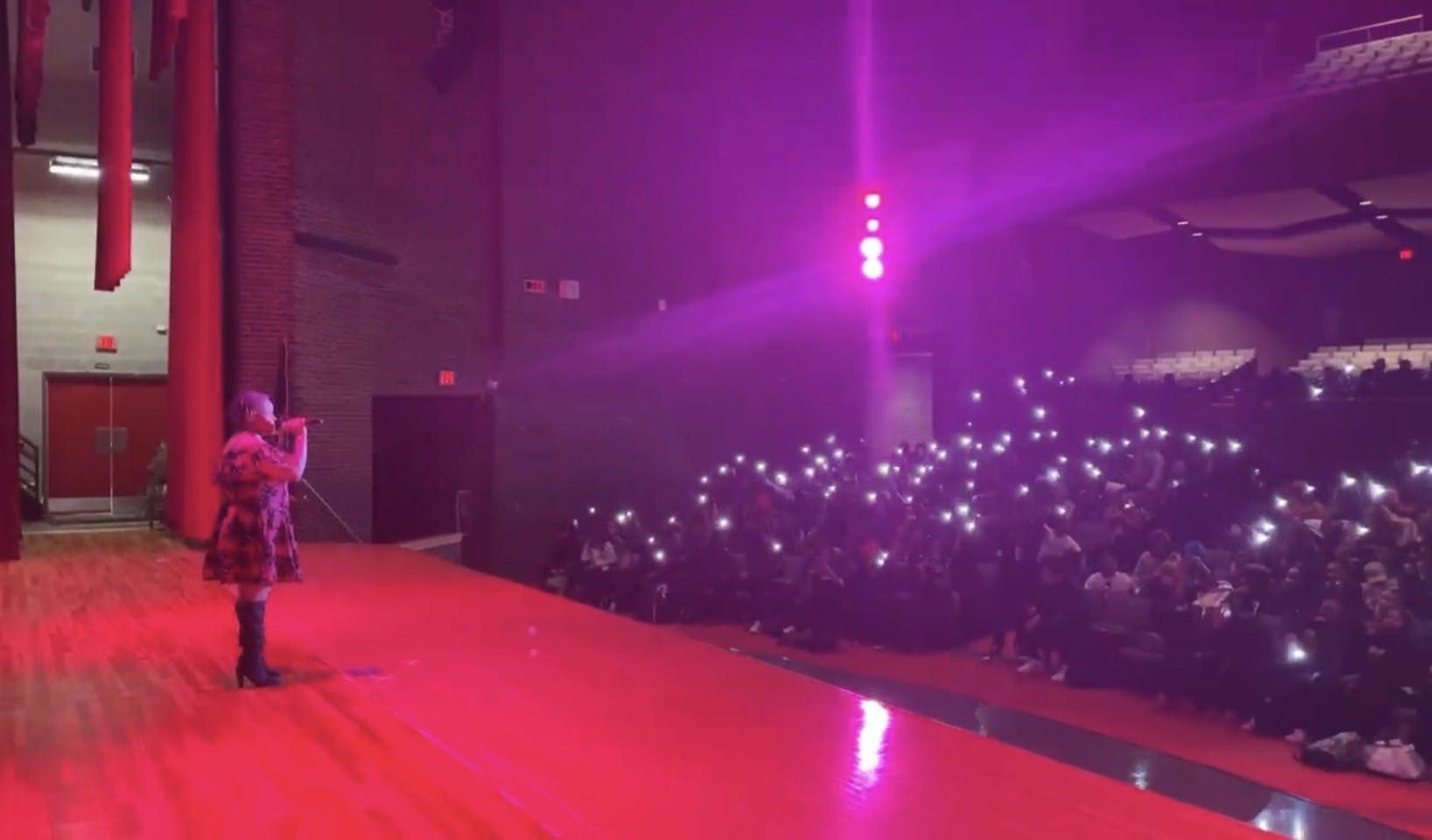 Senior Mi’Joy Reed-Nash sings at the talent show, "Crusaders Got Talent." Photo by Crusaders' Chronicle.