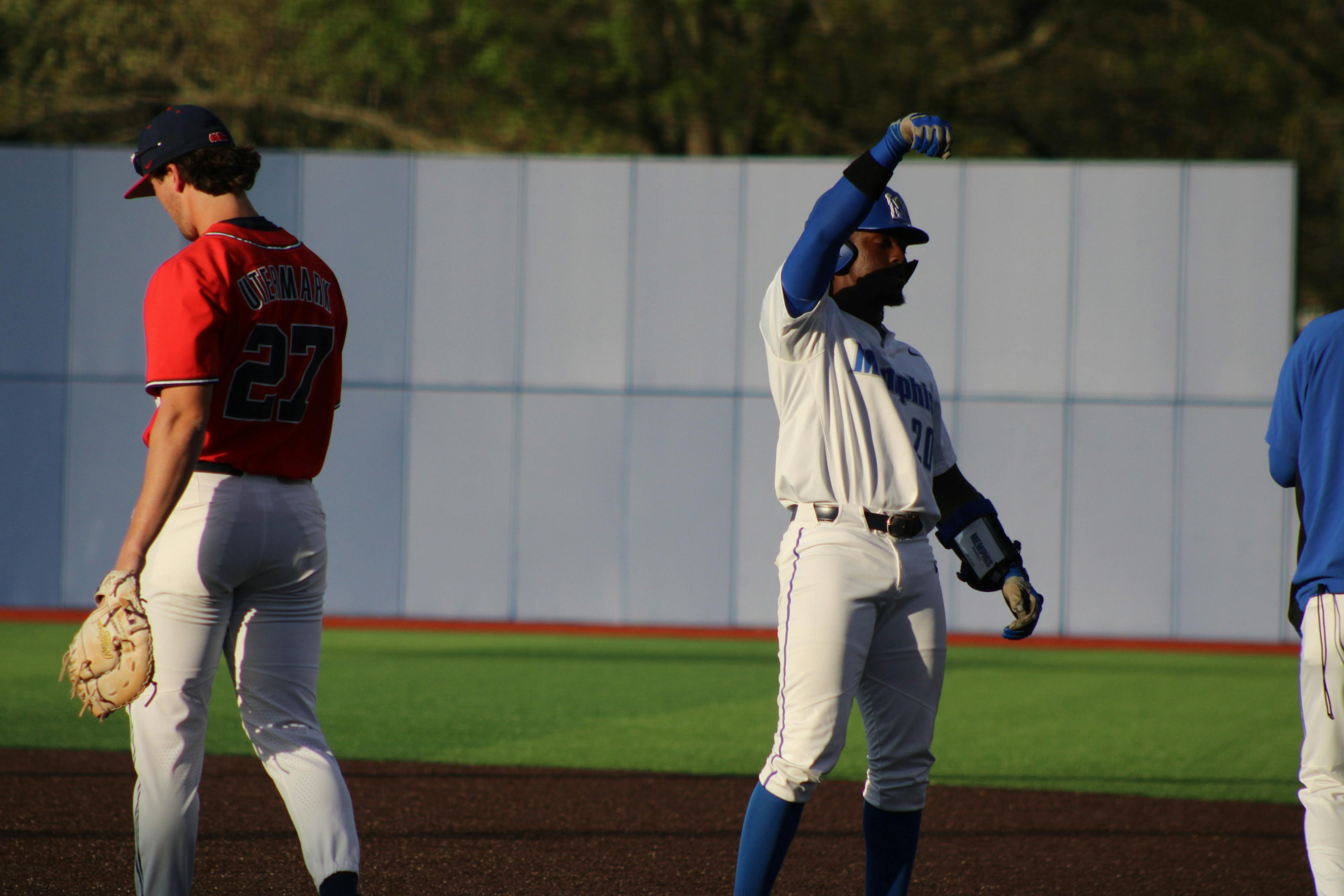 Memphis Uses a 5-Run Seventh Inning to Storm Past Ole Miss 9-4 - Vimarsana News