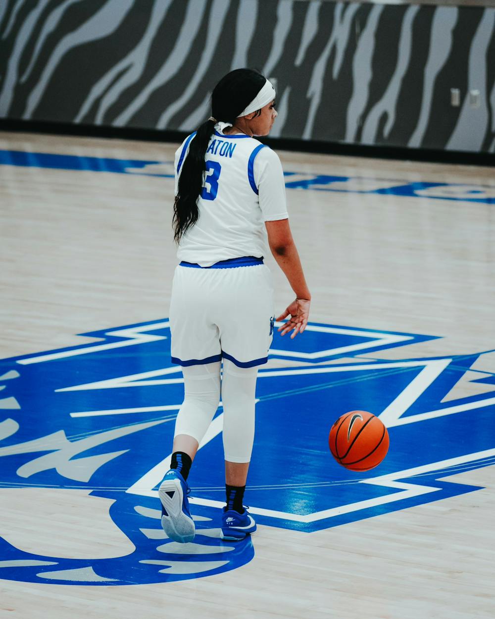 <p>Elauna Eaton brings the ball up the court to start a play.﻿</p>