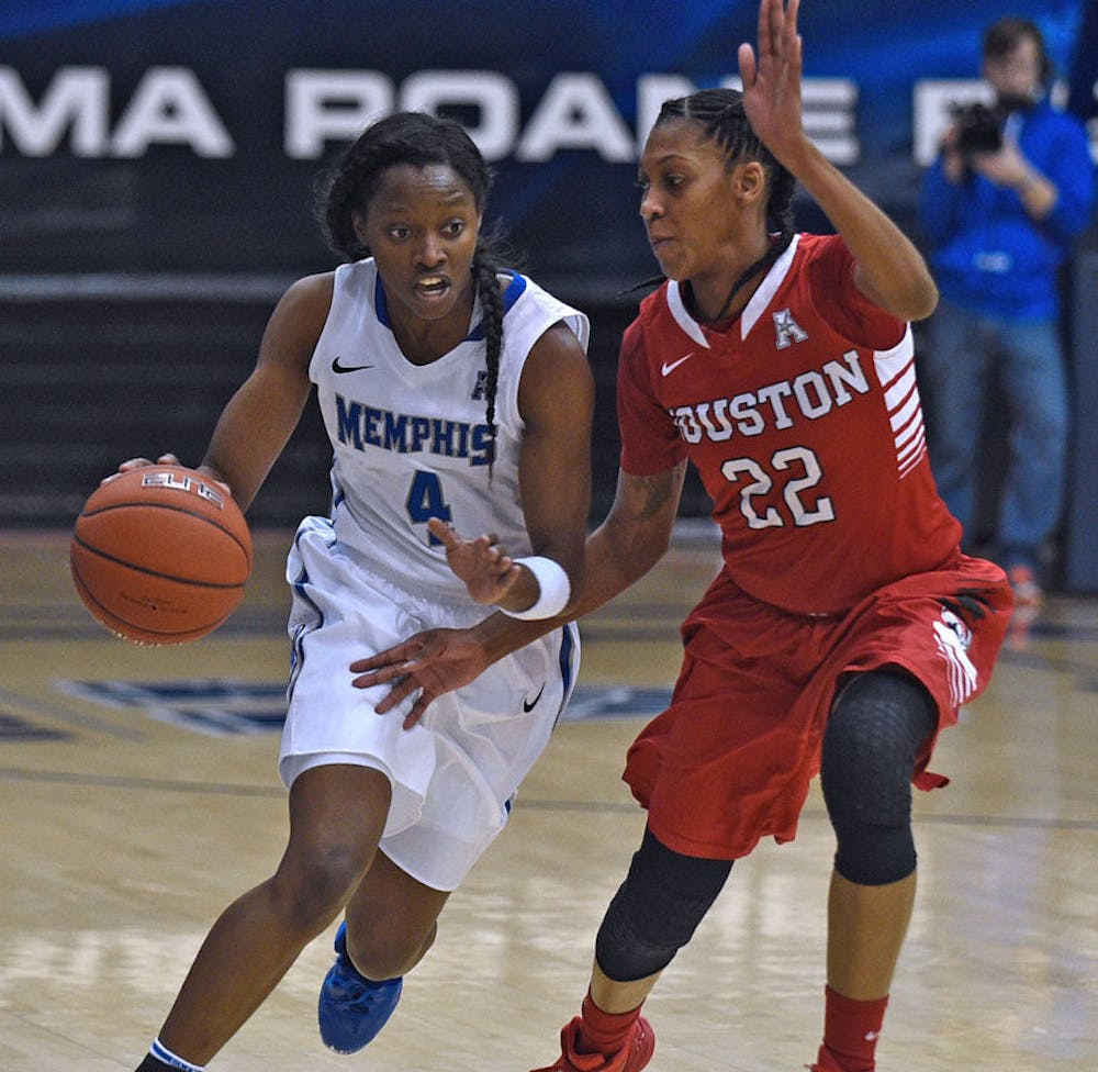 <p>Memphis Tigers senior guard Ariel Hearn, who is averaging a team-high 14.3 points, 4.3 rebounds and 3.9 assists. The Tigers are 15-10 after winning six of its last seven games. Photo by Joe Murphy&nbsp;</p>