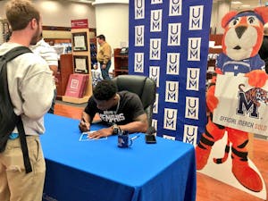 anthony miller autograph signing.jpg