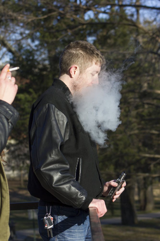 smoking/vapeing on campus