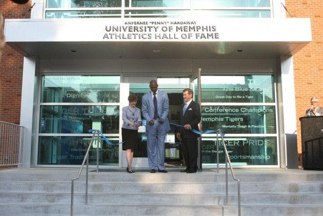 University of Memphis unveils Athletic Hall of Fame named for Tiger great 'Penny' Hardaway
