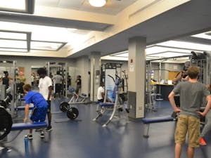 Students work out in rec center
