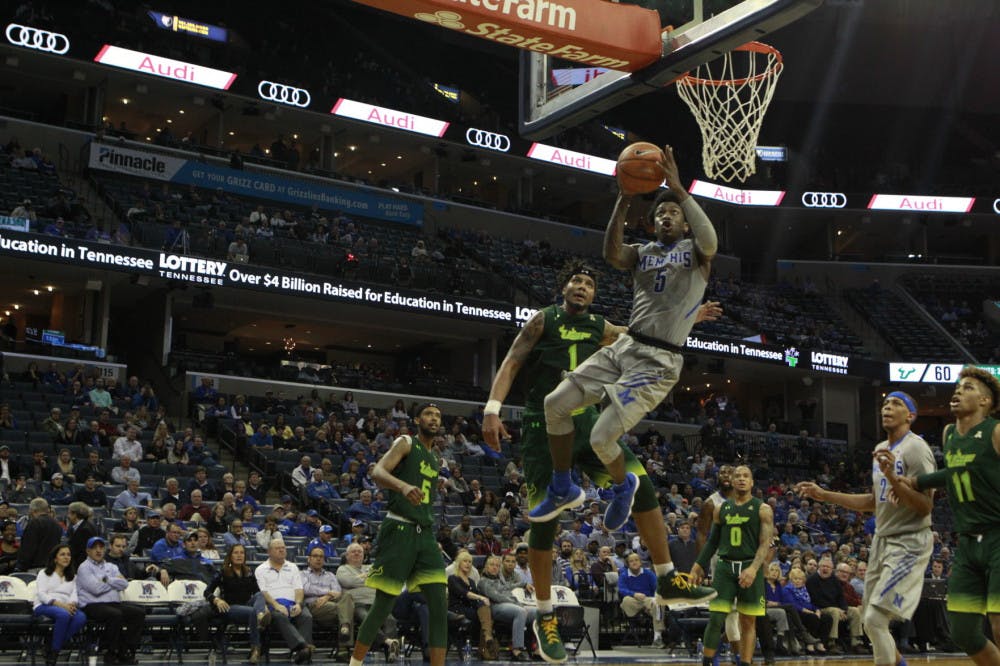 <p class="p1"><span class="s1"><strong>Kareem Brewton Jr. goes up for a shot in Memphis’ loss against South Florida. Brewton is one of the junior college transfers Tubby Smith recruited and was also considered one of the key cogs in Smith’s system.</strong></span></p>