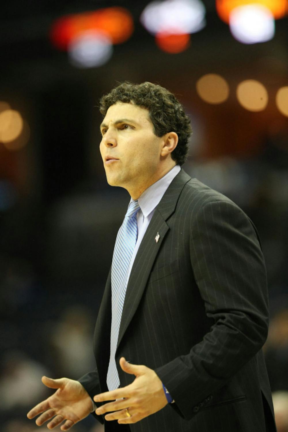 <p>University of Memphis coach Josh Pastner&nbsp;</p>