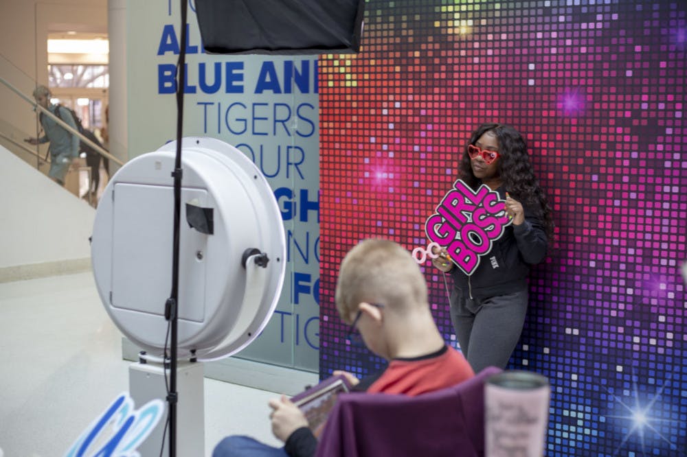 <p class="p1"><span class="s1"><strong>The Feminist Fair, an event organized by professor Cookie Woolner, had various tables set up from different organizations as well as a free photo booth.<span class="Apple-converted-space">&nbsp;</span></strong></span></p>