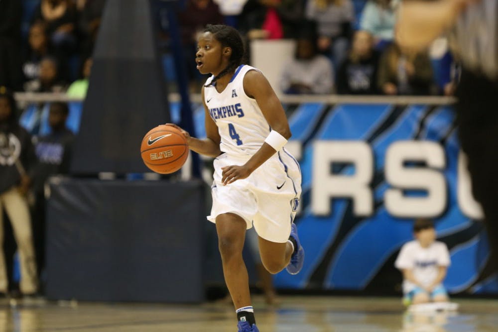 <p>Senior guard Ariel Hearn will be counted on to help the Lady Tigers finish above .500 in 2015-16.&nbsp;</p>