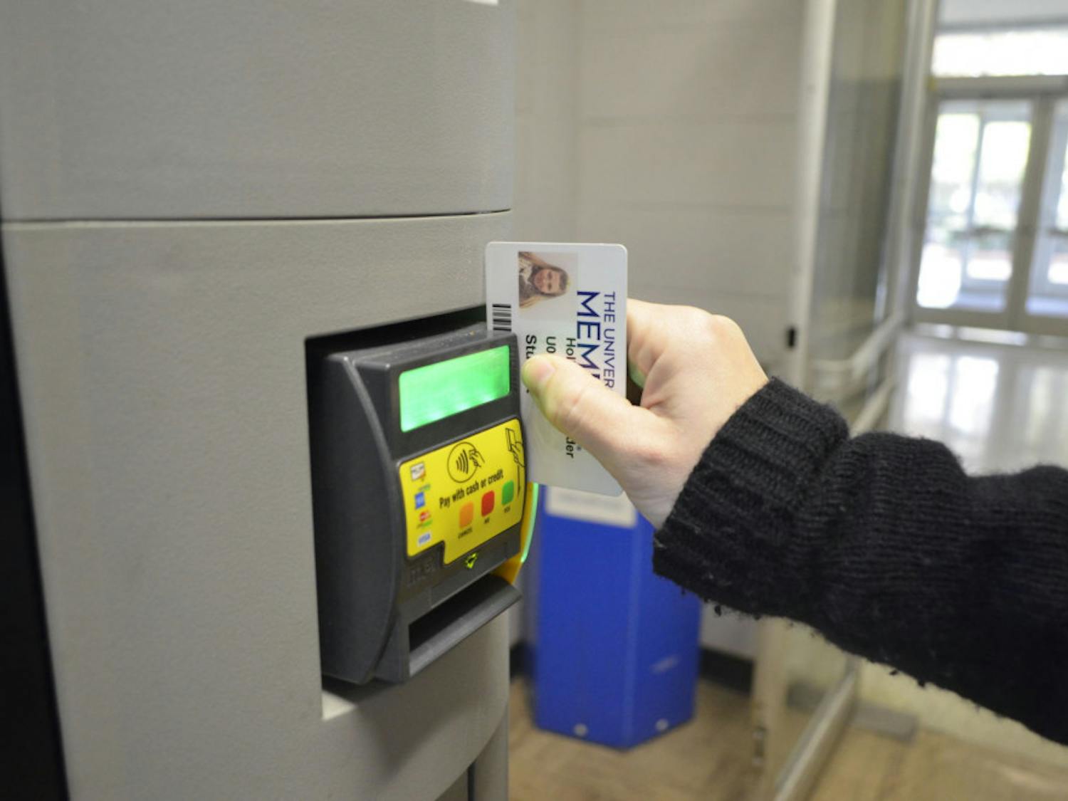 Jojo_ Campus Card vending machine