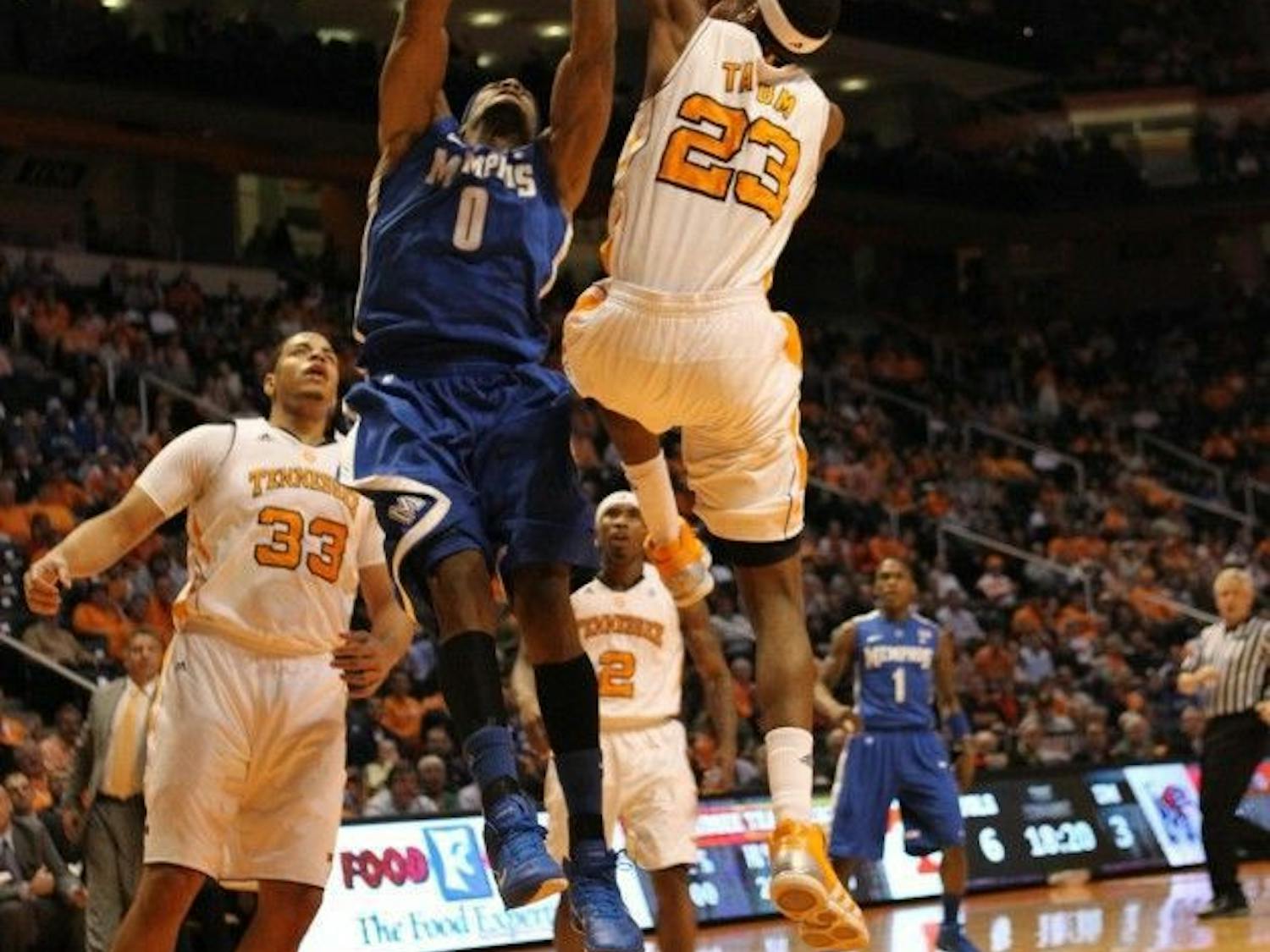 Memphis_UT_basketball