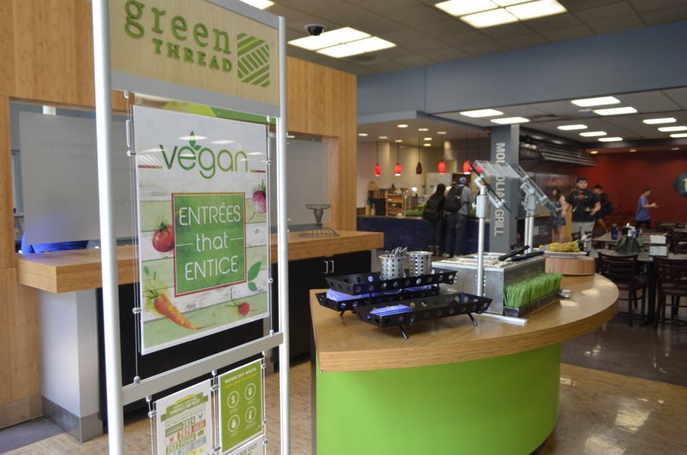 <p><span id="docs-internal-guid-c30ed7d5-a0a1-92d8-646e-5fc12f9099b7"><span>The University of Memphis’ Tiger Den now has a vegan food bar. The food bar contained jasmine rice with raisins and almonds, sautéed spinach, plenty of fruits and red cabbage. The Tiger Den also now has a sandwich and salad station with a plethora of vegan options. It has a vast variety of vegetables available to add onto salads and sandwiches.</span></span></p>