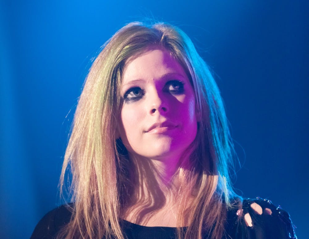 Avril-Lavigne-Shanghai-2012.jpg