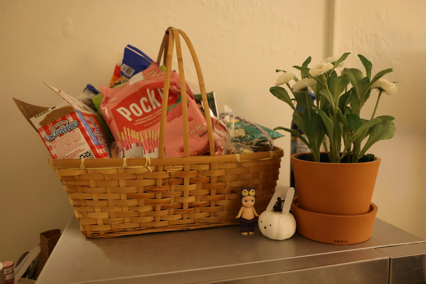 05-03-24 Dorm Room (Jean Park)