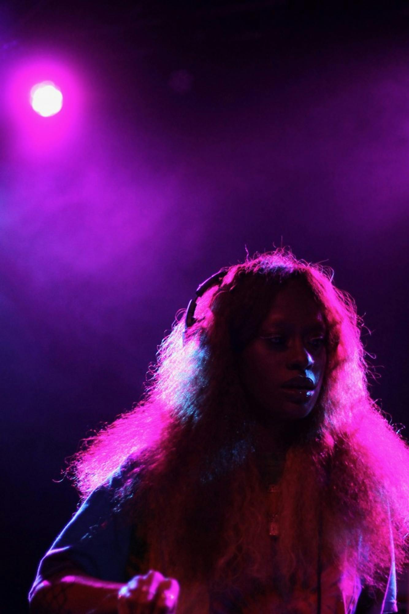 kari-faux-theatre-living-arts-noa-jett-1