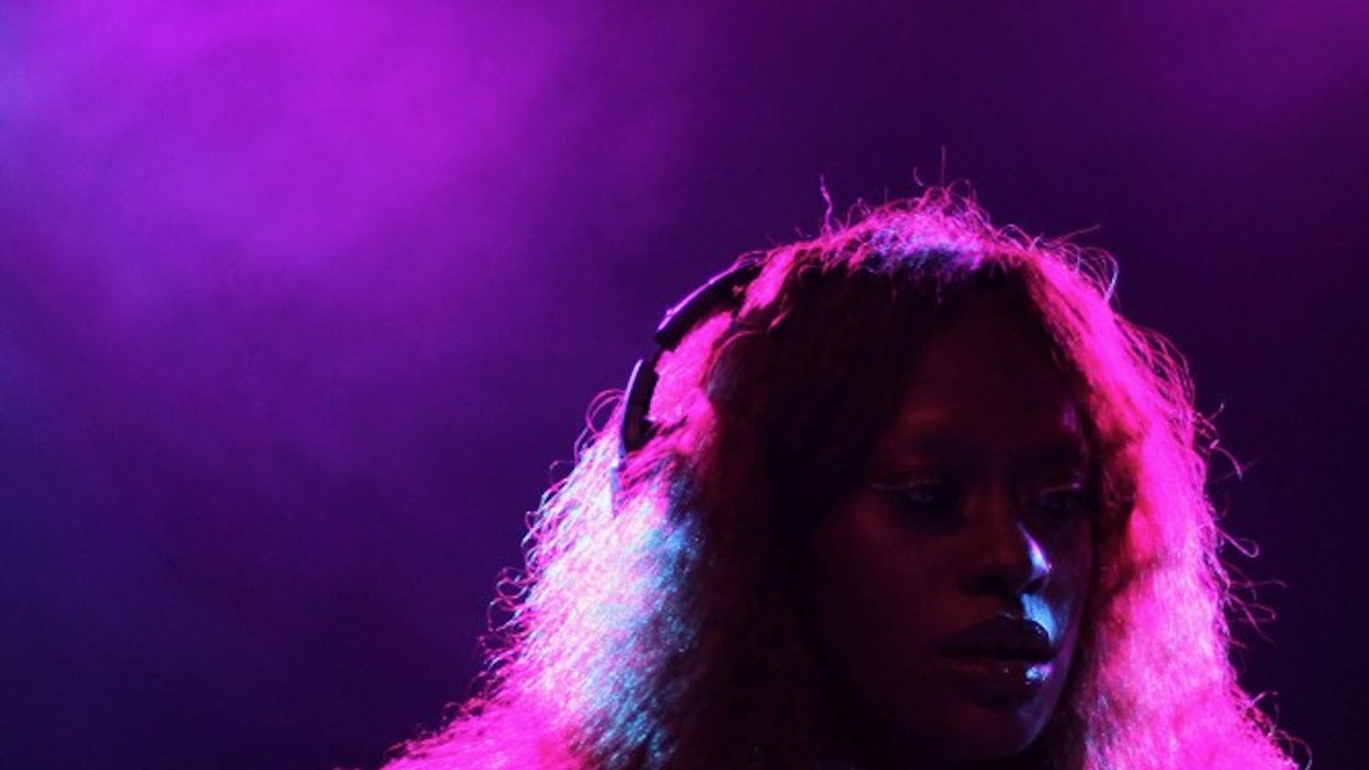 kari-faux-theatre-living-arts-noa-jett-1