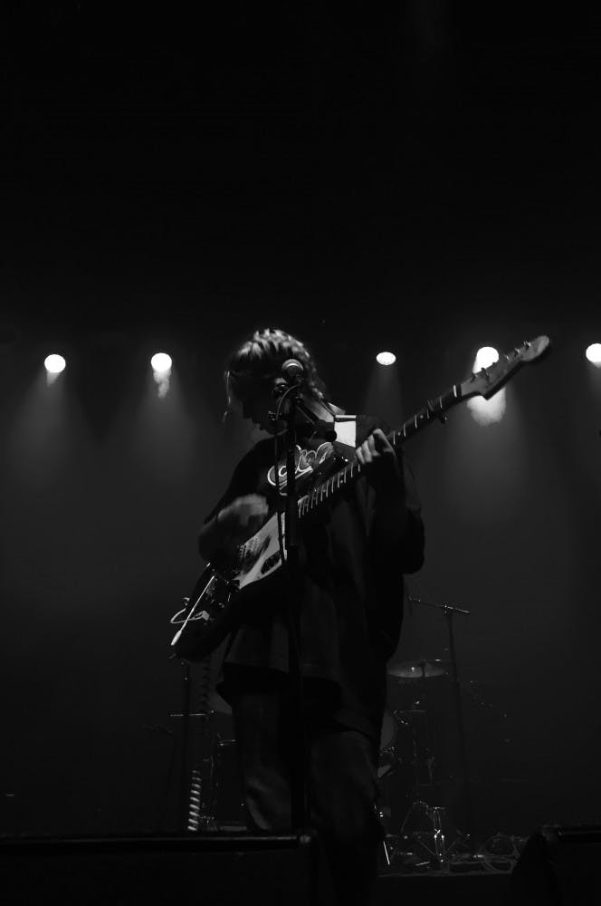 snail mail live 2.JPG