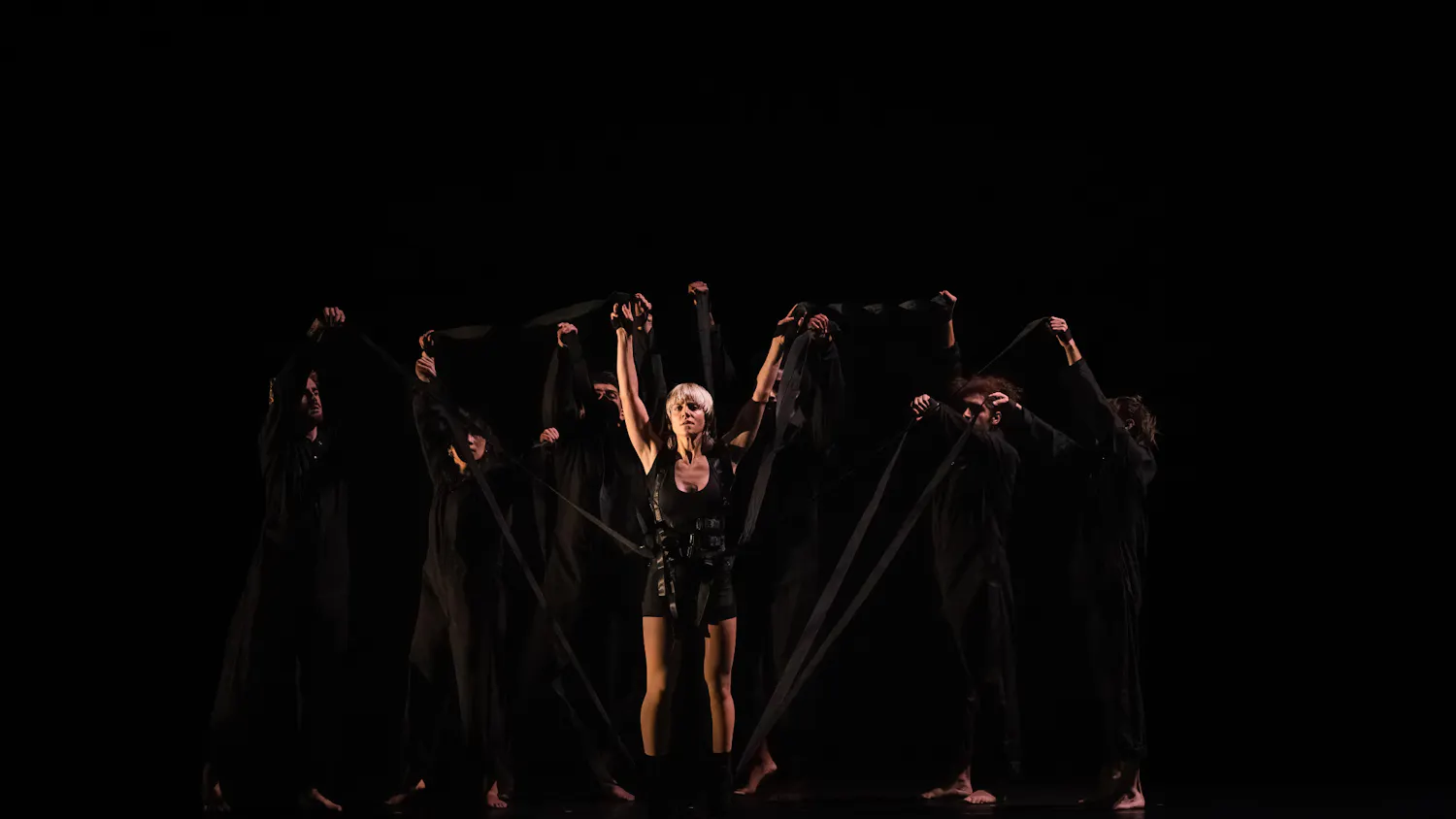 PLA02-Performance - By David Wong with Sophie Breton - Montréal Danse Danse.jpg