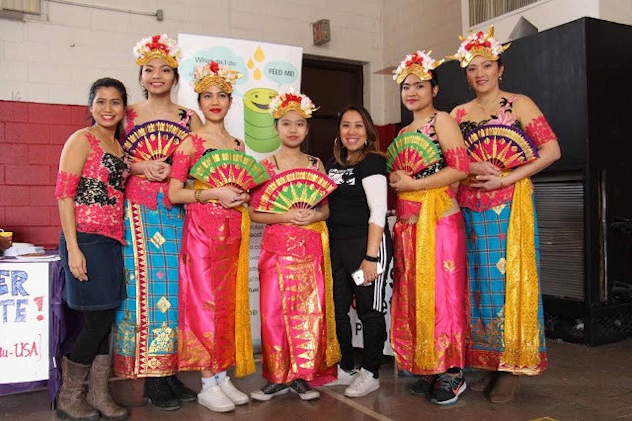 cultural dancers.JPG