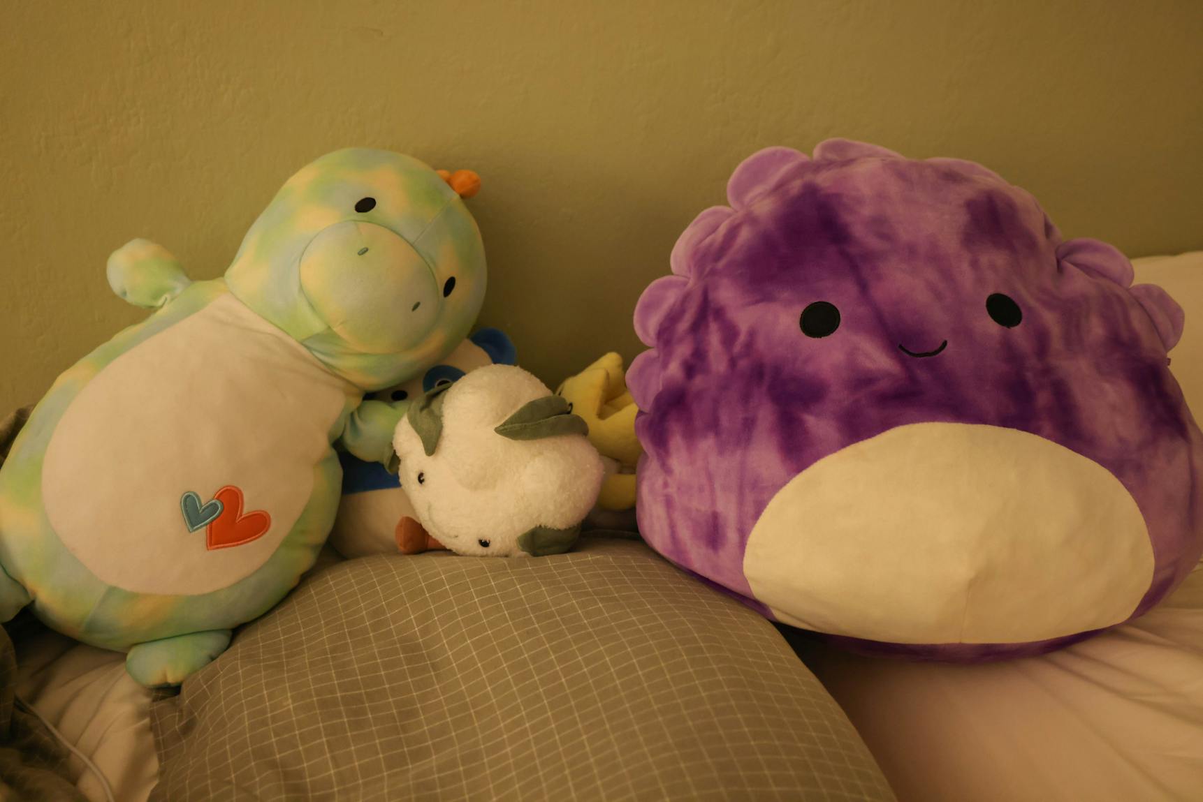 05-03-24 Dorm Room (Jean Park)