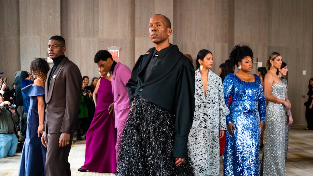 Veejay Floresca NYFW (Chenyao Liu) 1-1.jpg