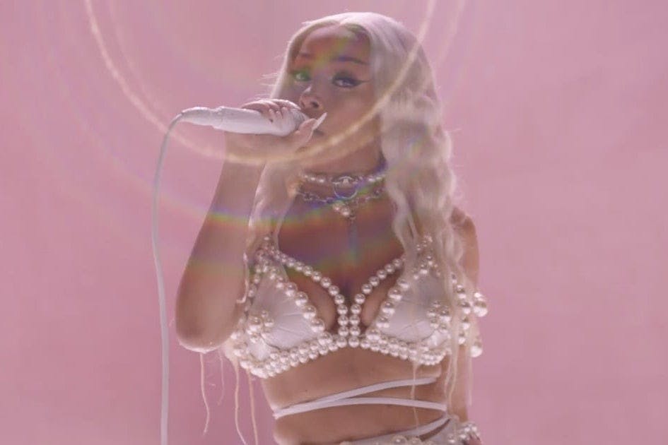 doja cat planet her.jpeg