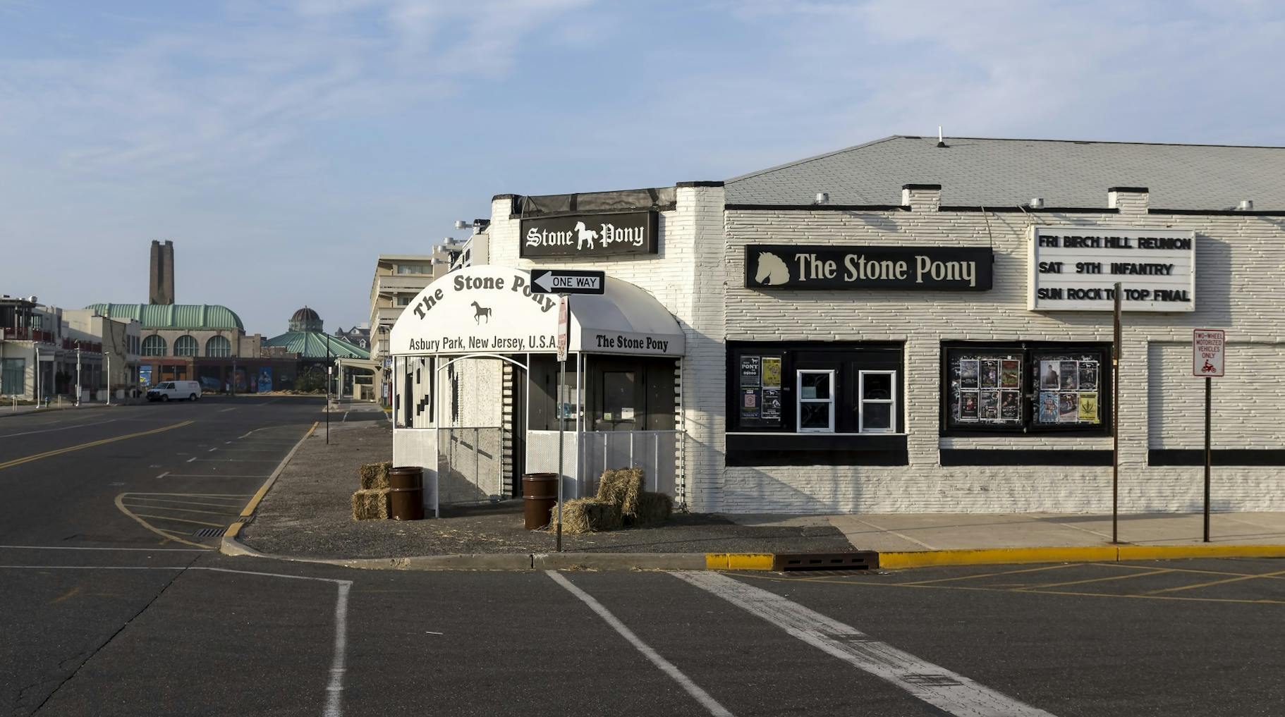 Stone_Pony_Asbury_Park_NJ1.jpg