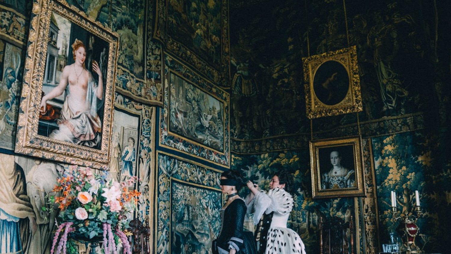 Rachel Weisz and Olivia Colman in the film THE FAVOURITE. Photo by Atsushi Nishijima. © 2018 Twentieth Century Fox Film Corporation All Rights Reserved