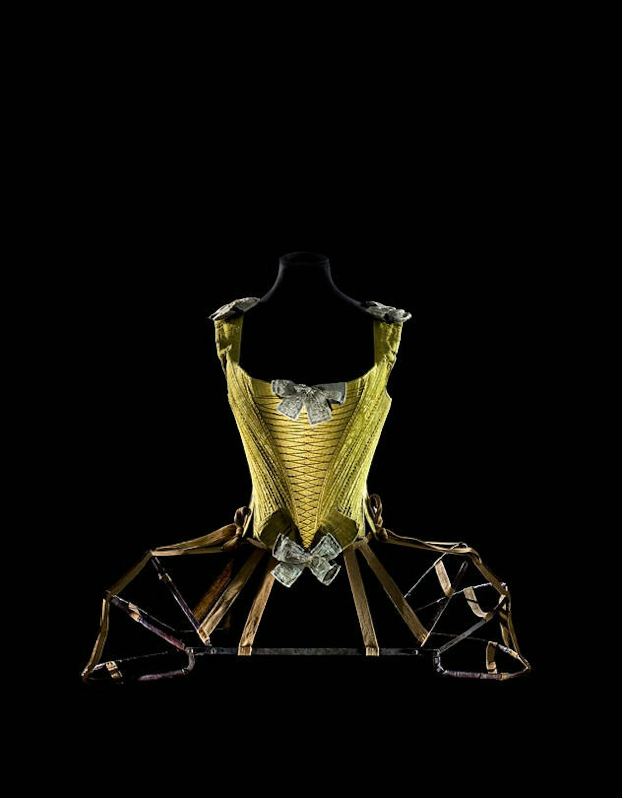 French whalebone stays (c. 1740–60) and articulated pannier with hoops (c. 1770).