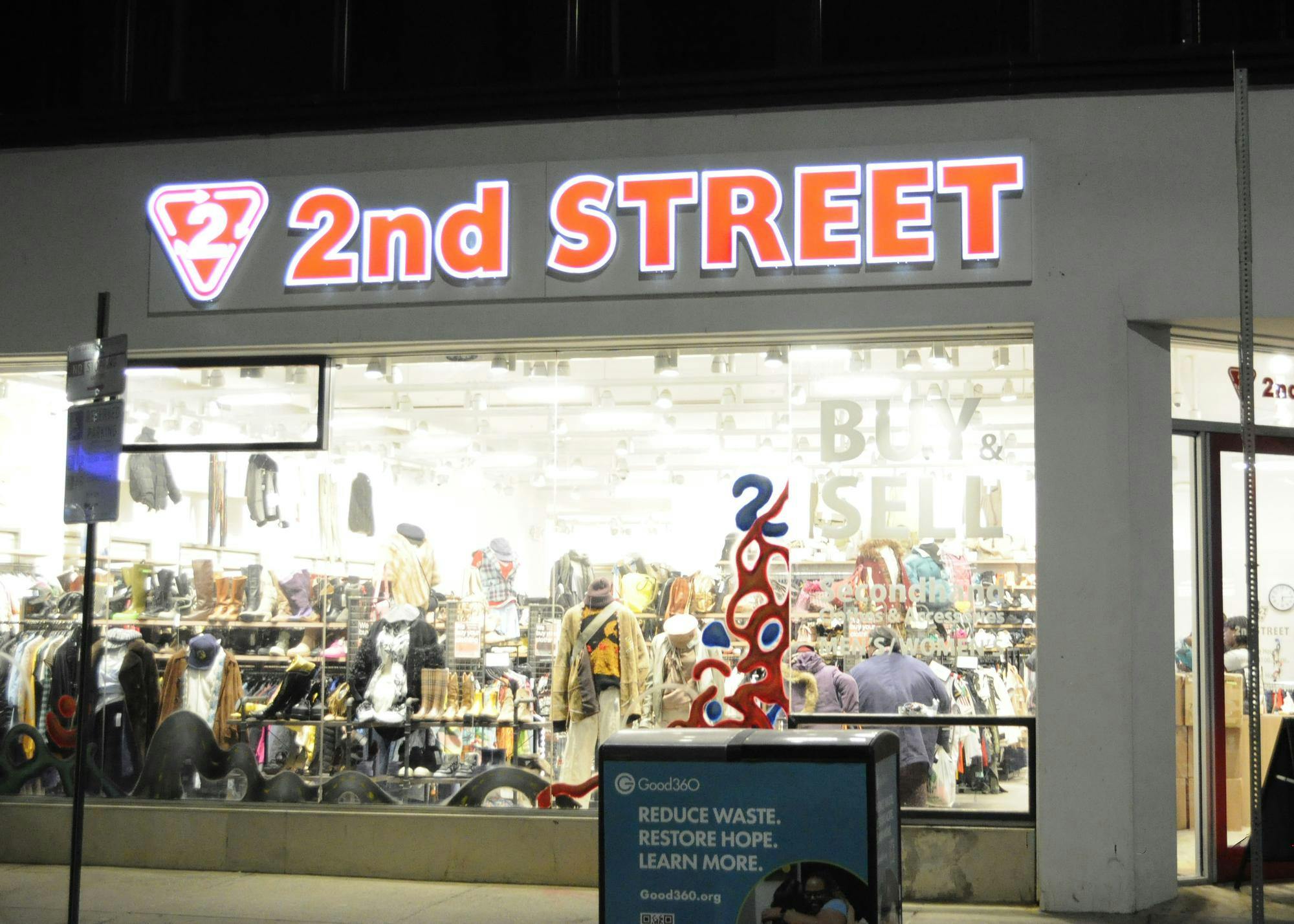 2nd_street_thrift.jpg